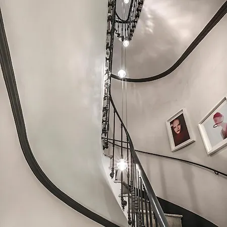 コルソ 28​​1 ラグジュアリー スイーツ