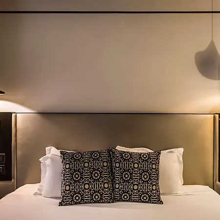Corso 281 Luxury 5* Rome
