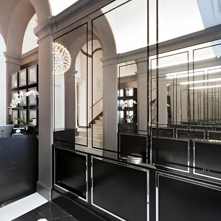 Corso 281 Luxury Hotel