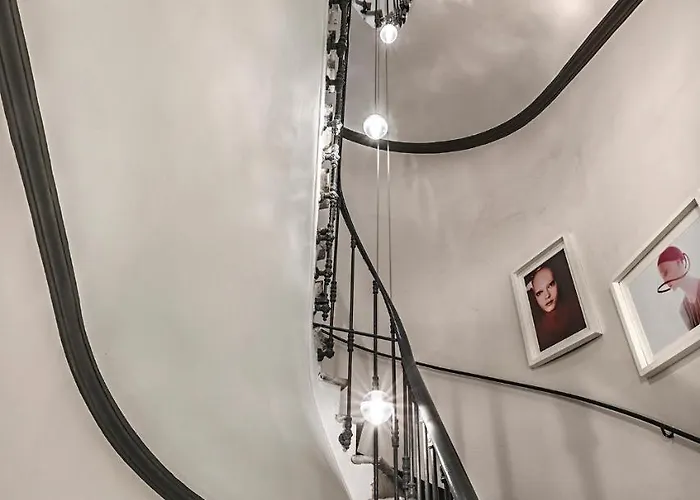 科索281豪华套房酒店